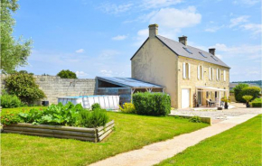 Awesome home in Condé-sur-Seulles with WiFi and 4 Bedrooms